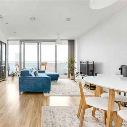 Buy this 2 bed apartment on 2e Bollo Lane in London, W4 5LS