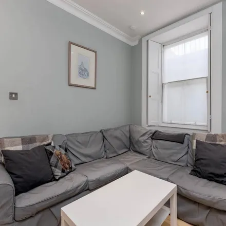 Image 3 - 16 Saxe-Coburg Street, City of Edinburgh, EH3 5BP, United Kingdom - Apartment for rent