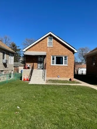 Rent this 3 bed house on 8727 South Marquette Avenue in Chicago, IL 60617