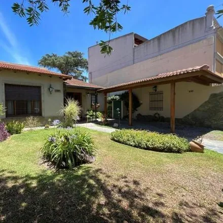 Image 2 - Diagonal 60 - República (TF) / Perdriel (M) 413, Partido de Morón, B1685 AAD El Palomar, Argentina - House for sale