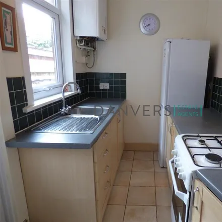 Rent this 3 bed townhouse on Jarrom Street in Leicester, LE2 7DX