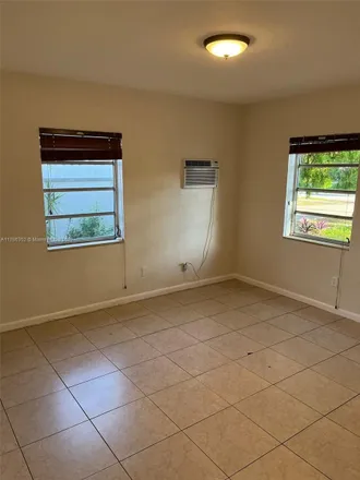 Image 4 - 1615 Northeast 179th Street, North Miami Beach, FL 33162, USA - House for rent