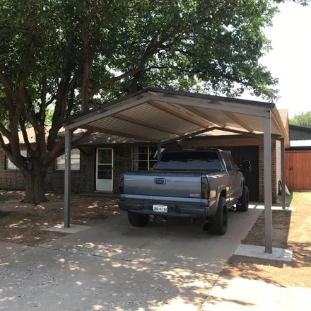 Buy this 3 bed house on 704 East Lanny Avenue in Brownfield, TX 79316