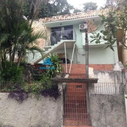 Buy this 6 bed house on Rua Padre Emílio Miotti in Santa Rosa, Niterói - RJ