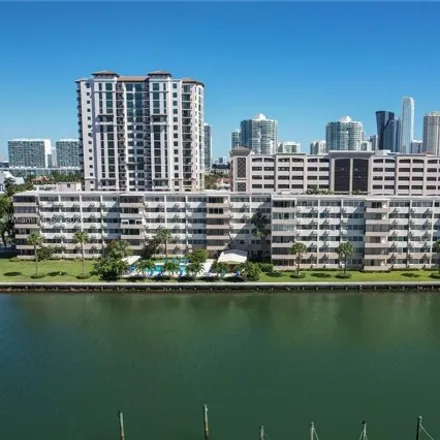 Image 2 - Kings Point Imperial, 159th Street, Sunny Isles Beach, FL 33160, USA - Condo for rent