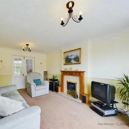 Image 2 - 25 The Ridings, Driffield, YO25 5NH, United Kingdom - House for sale