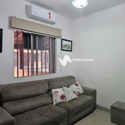 Buy this 2 bed house on Rua Professora Neuza Lula Rodrigues in Barra do Pari, Cuiabá - MT