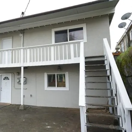 Buy this studio house on 10730 Myers Way South in Seattle, WA 98168