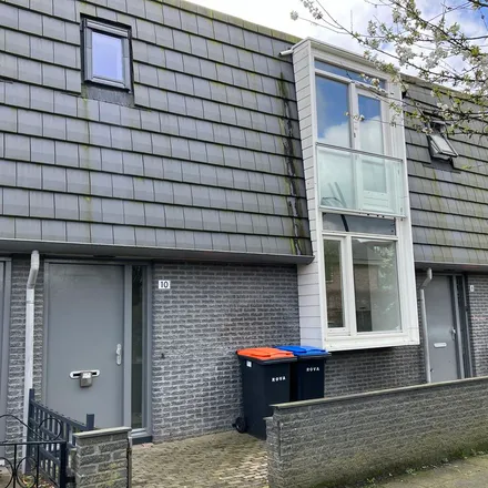 Rent this 4 bed apartment on Muntberg 10 in 3825 EJ Amersfoort, Netherlands