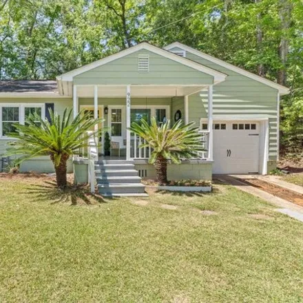 Buy this 3 bed house on 950 Hawthorne Street in Tallahassee, FL 32308