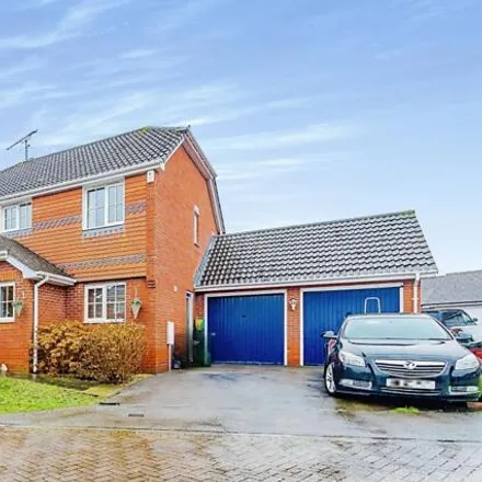 Buy this 4 bed house on Pagewood Close in Maidenbower, RH10 7ZL