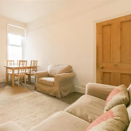 Image 4 - Fairfield Road, Newcastle upon Tyne, NE2 3BY, United Kingdom - Apartment for rent