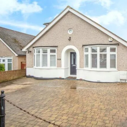 Buy this 5 bed house on Elaine Avenue in Strood, ME2 2YZ
