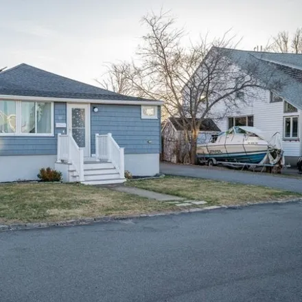 Buy this 2 bed house on 89 Post Island Road in Post Island, Quincy