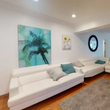 Buy this 6 bed apartment on 1006 Hollywood Boulevard in East Hollywood, Hollywood