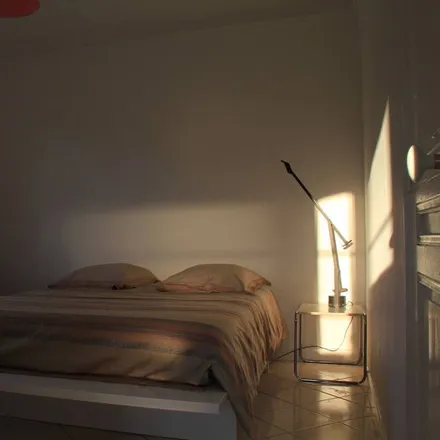 Rent this 3 bed house on 83560 Saint-Martin-de-Pallières
