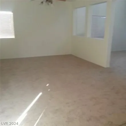 Image 4 - 3049 New Journey Way, North Las Vegas, NV 89031, USA - House for sale