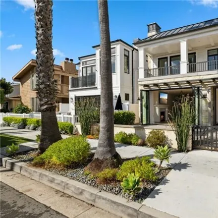 Image 1 - 433, 433 1/2 Goldenrod Avenue, Newport Beach, CA 92625, USA - House for rent