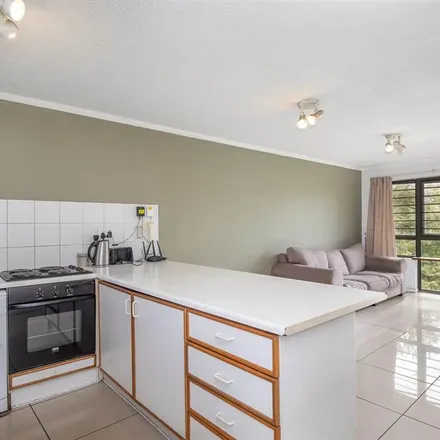 Image 6 - 1 Molteno Rd, Stellenbosch Central, Stellenbosch, 7600, South Africa - Apartment for rent