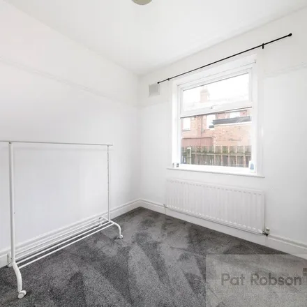 Rent this 2 bed apartment on Rothbury Terrace in Newcastle upon Tyne, NE6 5DE