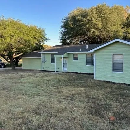 Buy this 3 bed house on 2407 Howard Road in Waxahachie, TX 75165