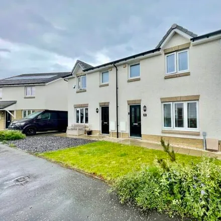 Buy this 3 bed duplex on Lapwing Drvie in Cambuslang, G72 6AT