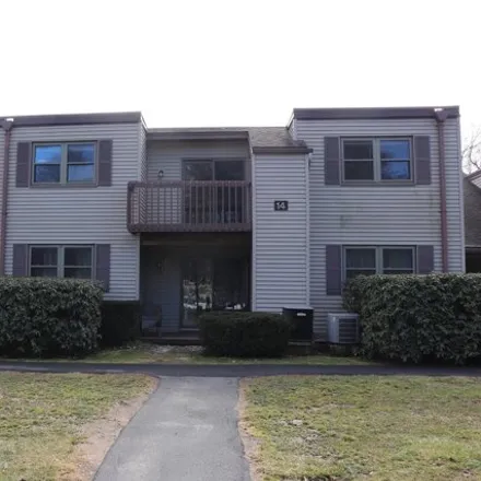 Rent this 2 bed condo on 1406 Twin Circle Drive in South Windsor, CT 06074