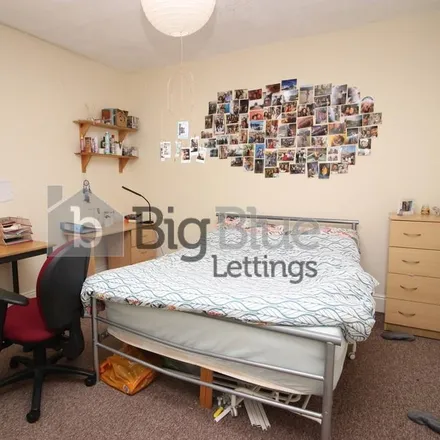 Image 2 - Royal Park Avenue, Leeds, LS6 1EZ, United Kingdom - Townhouse for rent