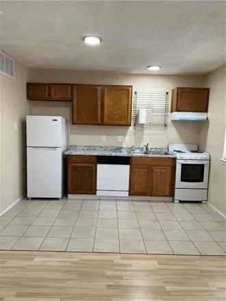 Rent this 1 bed condo on 406 West 44th Street in Austin, TX 78751