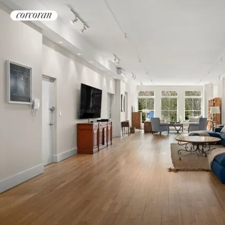 Image 3 - 32 Laight Street, New York, NY 10013, USA - House for sale