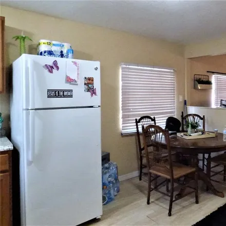 Image 7 - 6547 Aberdeen Avenue, Jasmine Estates, FL 34653, USA - House for sale