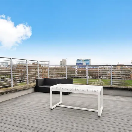 Image 2 - Derbyshire Street, London, E2 6HN, United Kingdom - Apartment for rent