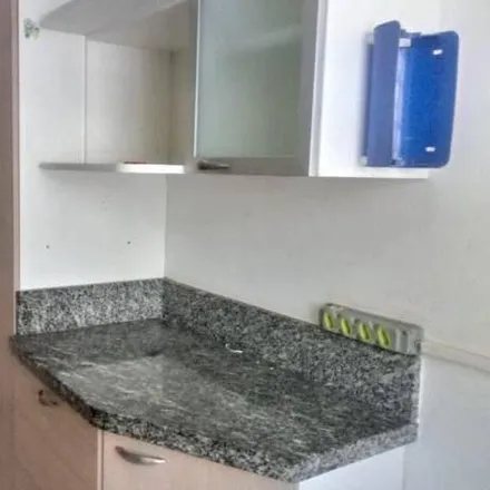 Rent this 2 bed apartment on Bloco R in Rua Oito, Medeiros