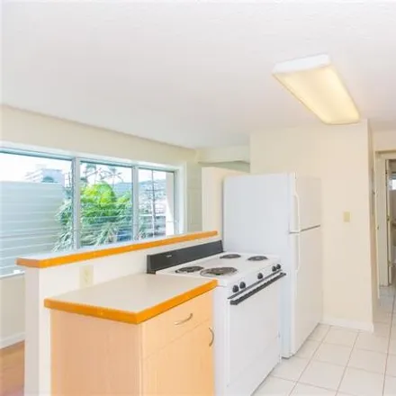 Image 4 - 2525 Date Street, Honolulu, HI 96826, USA - Condo for sale