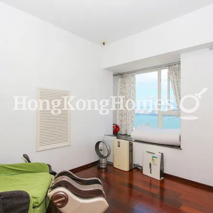 Image 4 - China, Hong Kong, Hong Kong Island, Sheung Wan, Hollywood Road, Grassroots Pantry Veggi Restaurant - Apartment for rent