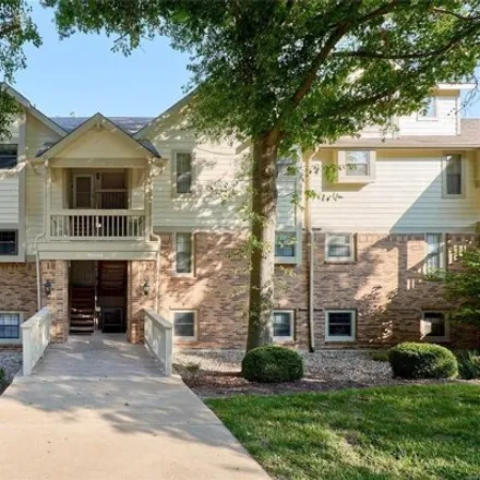 Buy this 2 bed condo on 12968 Bryce Canyon Dr Apt F in Maryland Heights, Missouri