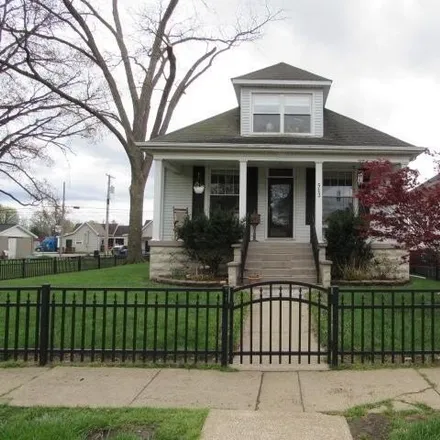Buy this 3 bed house on 562 East 5th Street in Mount Vernon, IN 47620