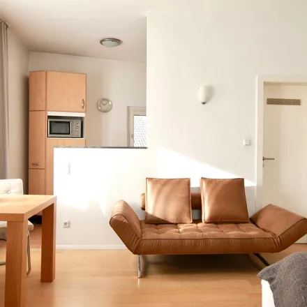 Rent this 1 bed apartment on Bismarckstraße 43 in 50672 Cologne, Germany