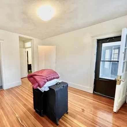 Image 3 - 120 Glenville Avenue, Boston, MA 02134, USA - Apartment for rent