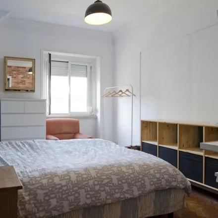 Rent this 5 bed room on Farmácia Lusitana in Avenida de Roma 18-A, 1000-264 Lisbon