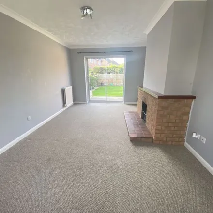 Image 9 - unnamed road, Sawtry, PE28 5SF, United Kingdom - Apartment for rent