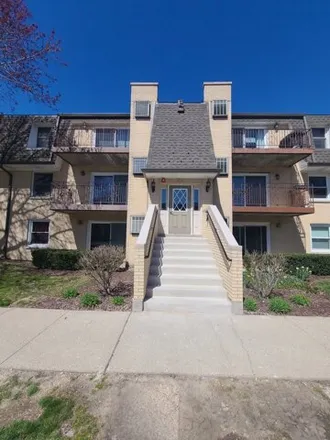 Buy this 2 bed condo on Kensington Road in Mount Prospect, IL 60011
