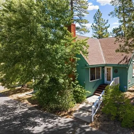 Image 2 - 39754 Forest Road, Big Bear Lake, CA 92315, USA - House for sale