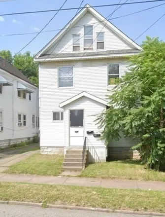 Buy this 5 bed house on 560 East 22nd Street in Federal Hill, Erie