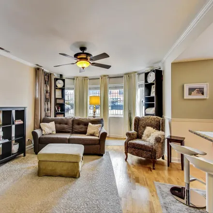 Image 5 - 6418 North Paulina Street, Chicago, IL 60626, USA - House for sale