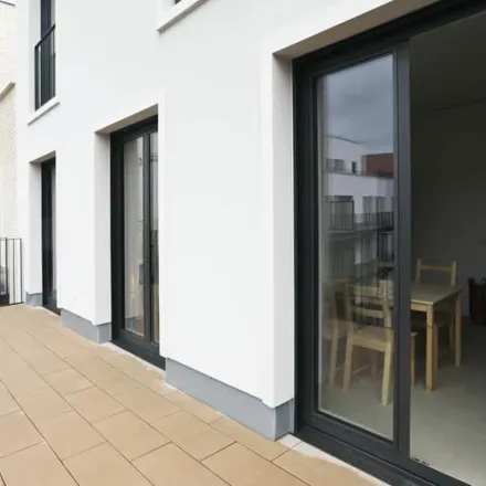 Rent this 1 bed apartment on Weisbachstraße 7 in 60314 Frankfurt, Germany