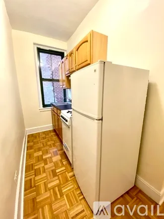 Rent this 2 bed apartment on 11 Stanton St