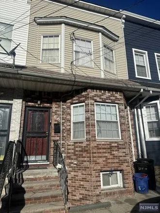 Image 1 - 22 4th Street, Roseville, Newark, NJ 07107, USA - House for sale