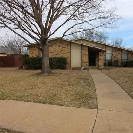 Rent this 3 bed house on 1205 Creekwood Court in Allen, TX 75002