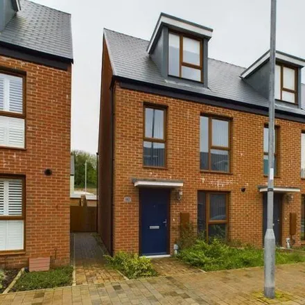 Buy this 3 bed townhouse on unnamed road in Telford, TF1 5FF